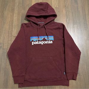 Patagonia maroon spell out logo pullover hoodie sweatshirt